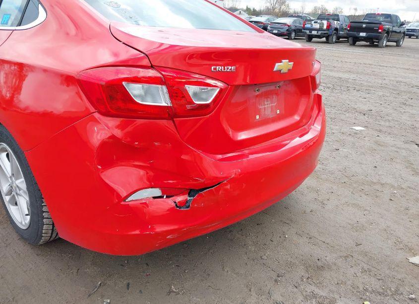 Photo 18 of 2017 Chevrolet Cruze LT AUTO (VIN 1G1BE5SM7H7110272)