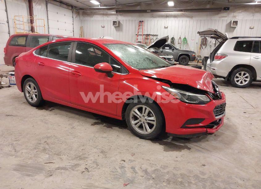 2017 Chevrolet Cruze LT AUTO (VIN 1G1BE5SM7H7110448) main photo