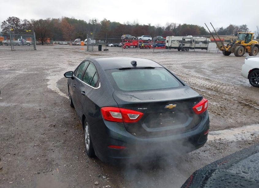 Photo 16 of 2017 Chevrolet Cruze LT AUTO (VIN 1G1BE5SM7H7143921)