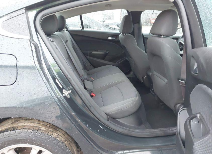 Photo 8 of 2017 Chevrolet Cruze LT AUTO (VIN 1G1BE5SM7H7143921)