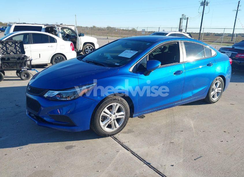 Photo 2 of 2017 Chevrolet Cruze LT AUTO (VIN 1G1BE5SM7H7158113)