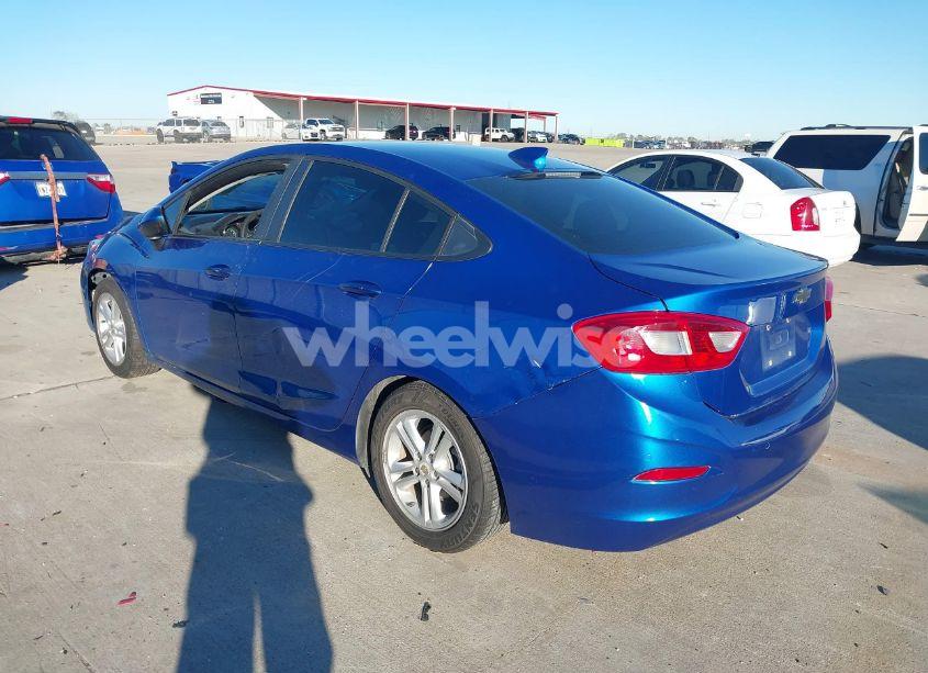 Photo 3 of 2017 Chevrolet Cruze LT AUTO (VIN 1G1BE5SM7H7158113)