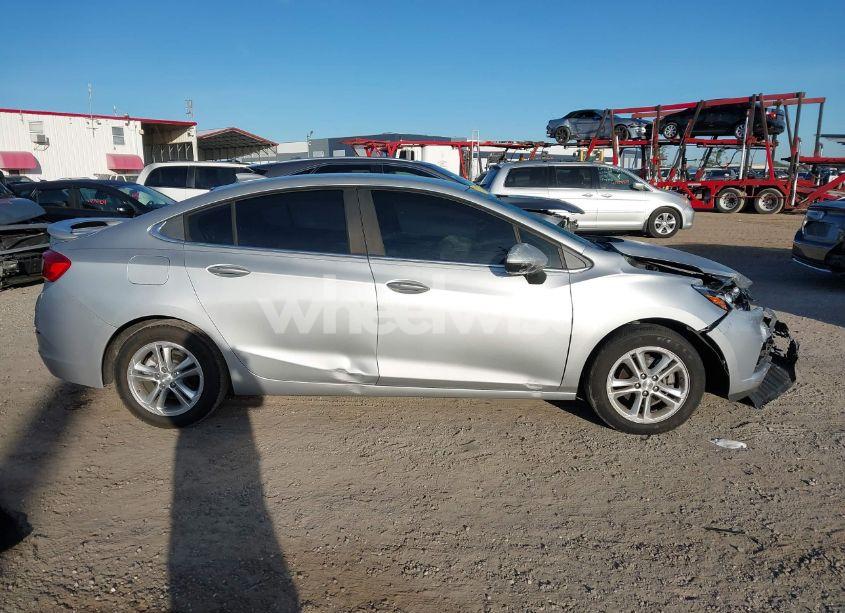 Photo 13 of 2017 Chevrolet Cruze LT AUTO (VIN 1G1BE5SM7H7161612)