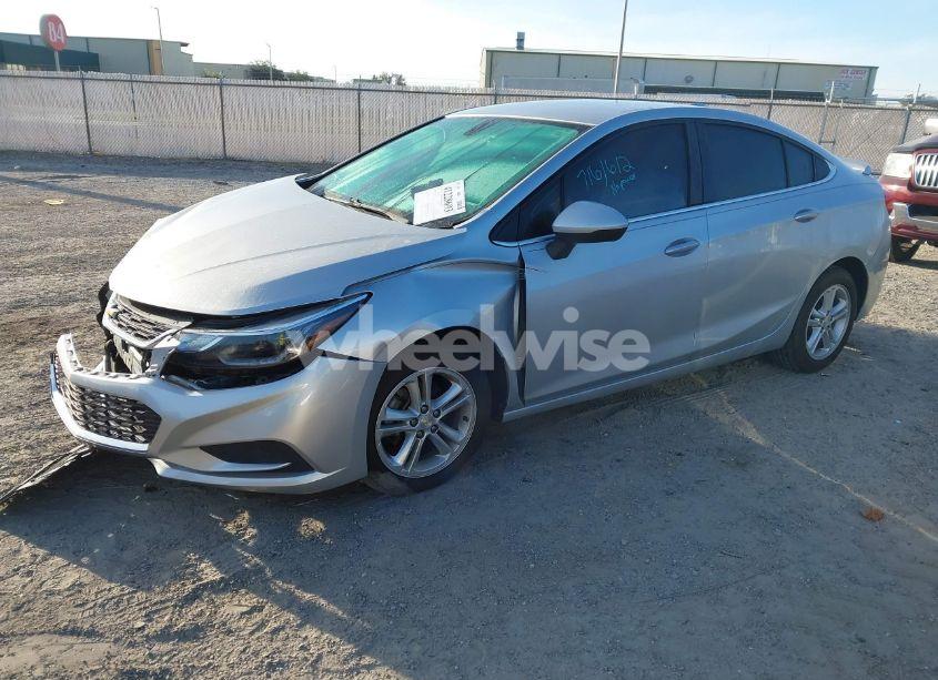 Photo 2 of 2017 Chevrolet Cruze LT AUTO (VIN 1G1BE5SM7H7161612)