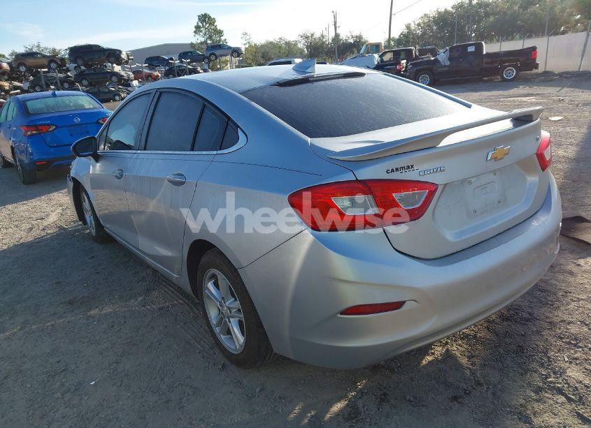 Photo 3 of 2017 Chevrolet Cruze LT AUTO (VIN 1G1BE5SM7H7161612)
