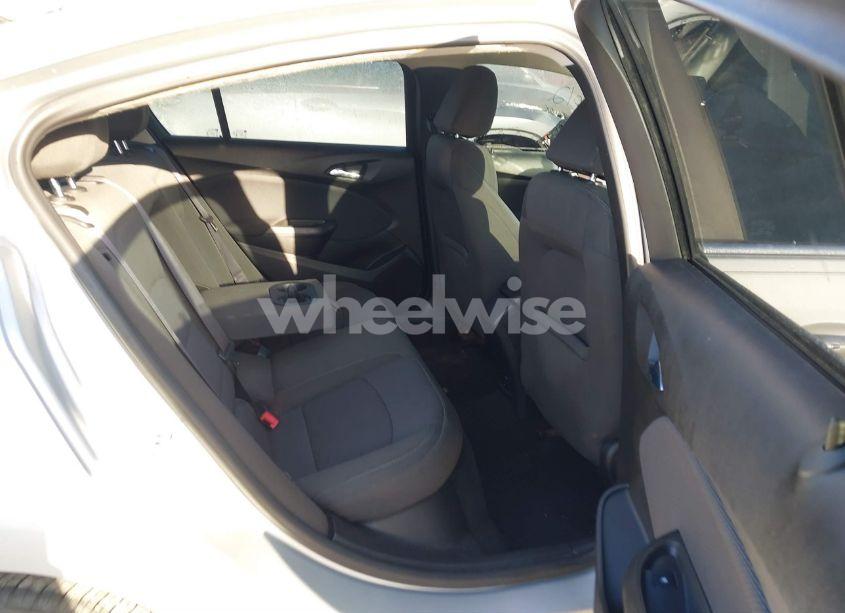 Photo 8 of 2017 Chevrolet Cruze LT AUTO (VIN 1G1BE5SM7H7161612)