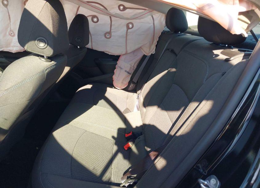 Photo 8 of 2017 Chevrolet Cruze LT AUTO (VIN 1G1BE5SM7H7162534)