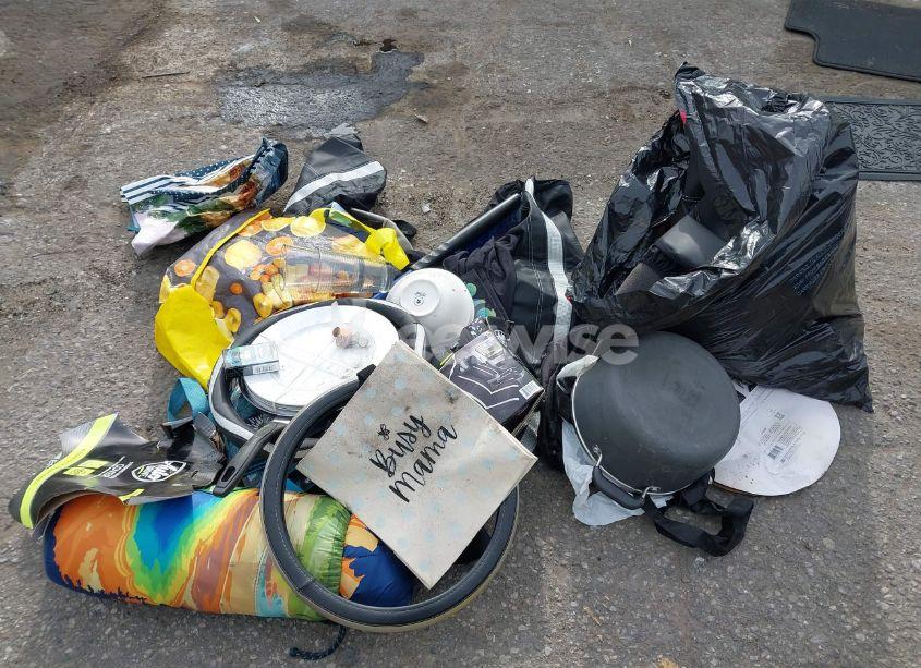 Photo 12 of 2017 Chevrolet Cruze LT AUTO (VIN 1G1BE5SM7H7169001)