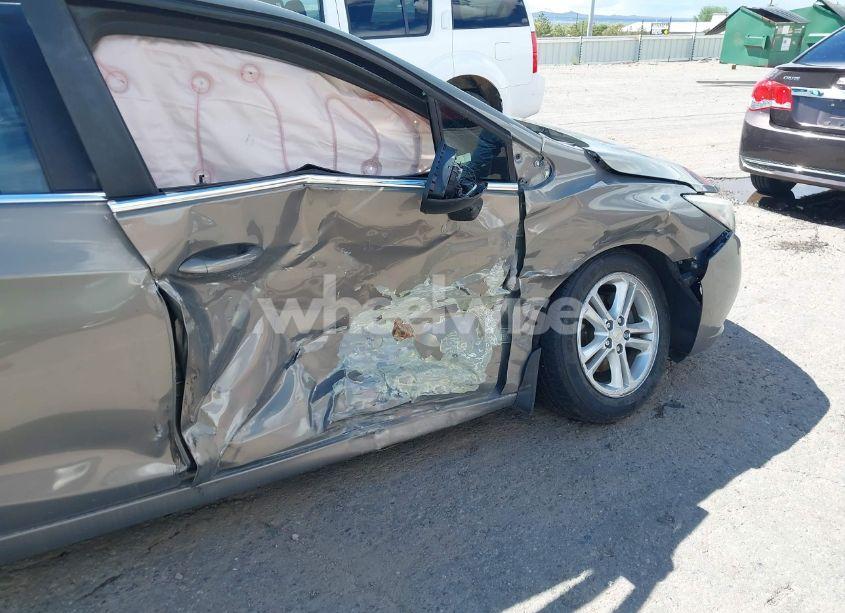 Photo 6 of 2017 Chevrolet Cruze LT AUTO (VIN 1G1BE5SM7H7186039)