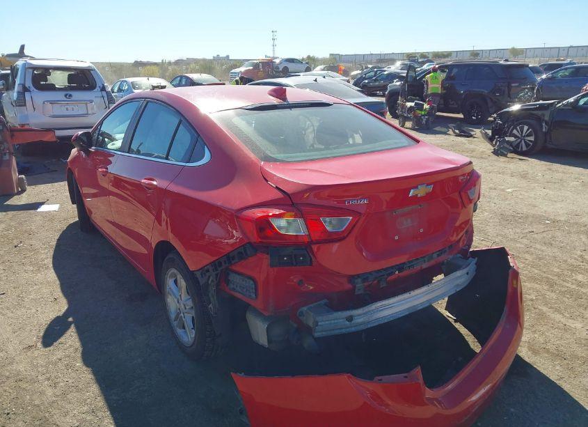 Photo 3 of 2017 Chevrolet Cruze LT AUTO (VIN 1G1BE5SM7H7190799)