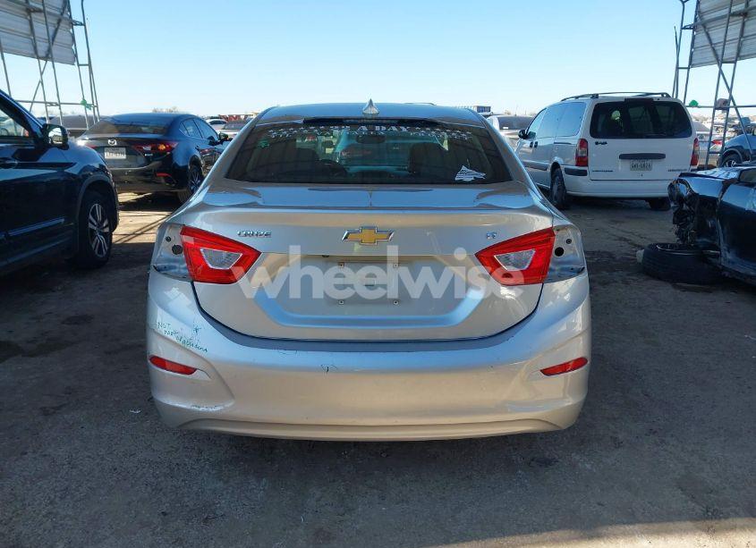 Photo 17 of 2017 Chevrolet Cruze LT AUTO (VIN 1G1BE5SM7H7193461)