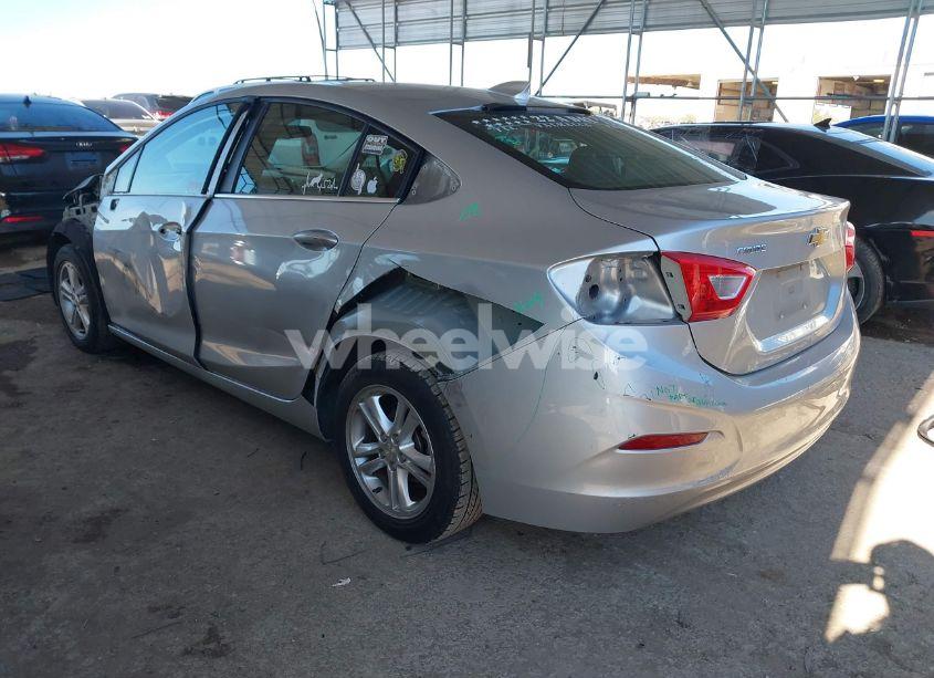 Photo 3 of 2017 Chevrolet Cruze LT AUTO (VIN 1G1BE5SM7H7193461)