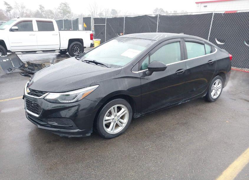Photo 2 of 2017 Chevrolet Cruze LT AUTO (VIN 1G1BE5SM7H7217886)