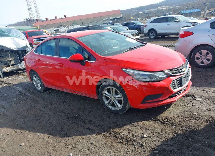 2017 Chevrolet Cruze LT AUTO (VIN 1G1BE5SM7H7231397) main photo