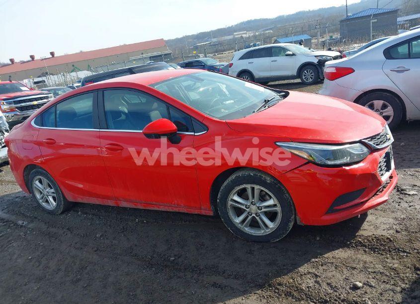 Photo 13 of 2017 Chevrolet Cruze LT AUTO (VIN 1G1BE5SM7H7231397)