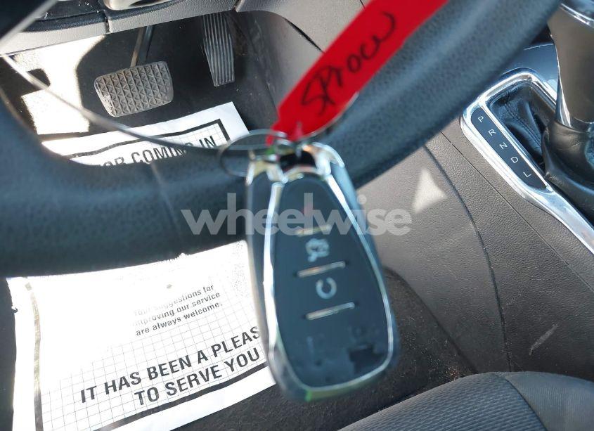 Photo 11 of 2017 Chevrolet Cruze LT AUTO (VIN 1G1BE5SM7H7233702)