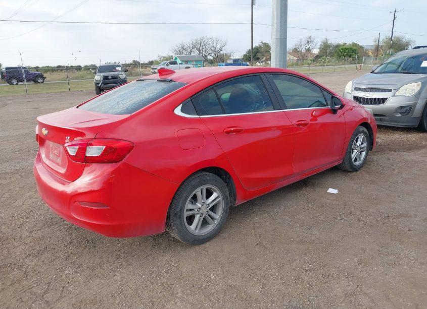 Photo 4 of 2017 Chevrolet Cruze LT AUTO (VIN 1G1BE5SM7H7238091)