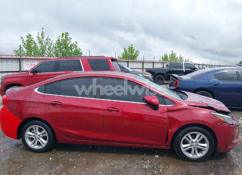 Photo 13 of 2017 Chevrolet Cruze LT AUTO (VIN 1G1BE5SM7H7252217)