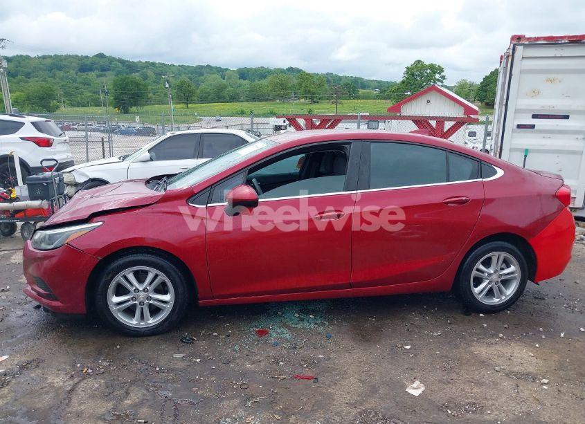 Photo 14 of 2017 Chevrolet Cruze LT AUTO (VIN 1G1BE5SM7H7252217)