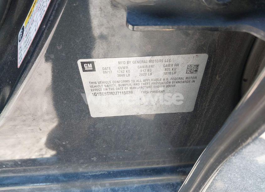 Photo 9 of 2018 Chevrolet Cruze LT AUTO (VIN 1G1BE5SM7J7115039)