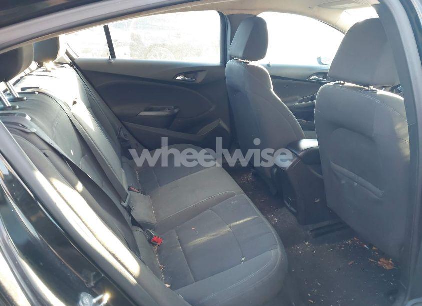 Photo 8 of 2018 Chevrolet Cruze LT AUTO (VIN 1G1BE5SM7J7122105)