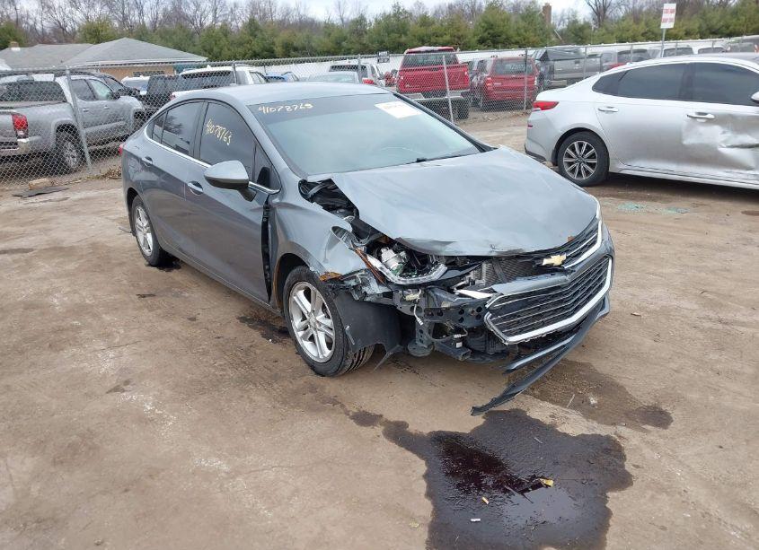 2018 Chevrolet Cruze LT AUTO (VIN 1G1BE5SM7J7125943) main photo