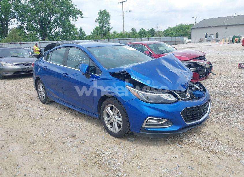 2018 Chevrolet Cruze LT AUTO (VIN 1G1BE5SM7J7131578) main photo