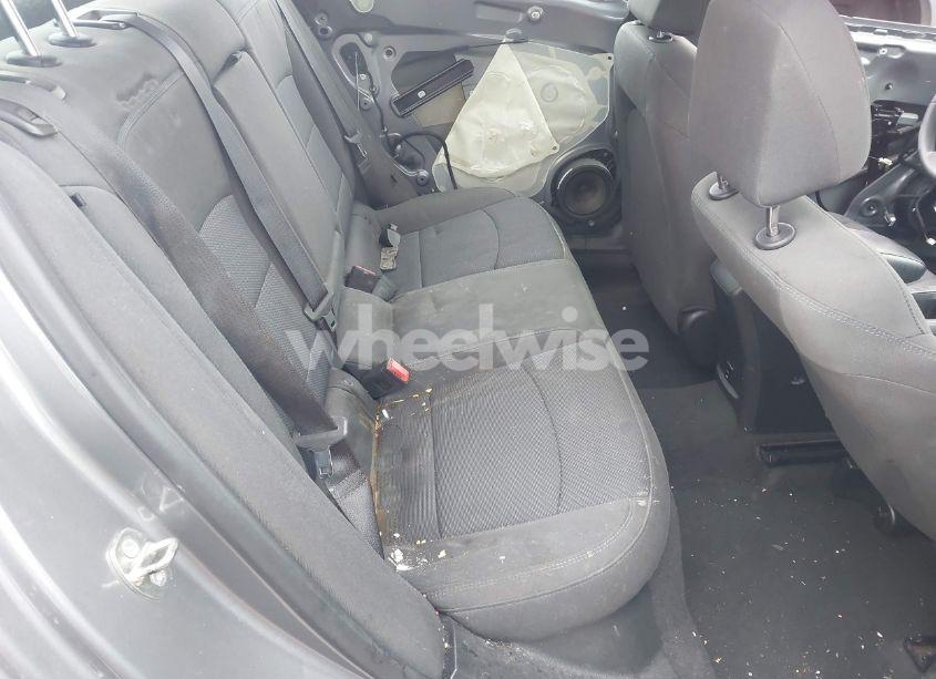 Photo 8 of 2018 Chevrolet Cruze LT AUTO (VIN 1G1BE5SM7J7149773)