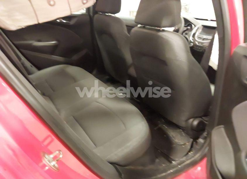 Photo 8 of 2018 Chevrolet Cruze LT AUTO (VIN 1G1BE5SM7J7164399)