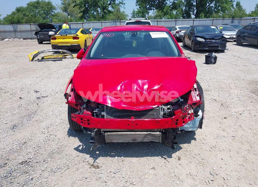 Photo 6 of 2018 Chevrolet Cruze LT AUTO (VIN 1G1BE5SM7J7165214)