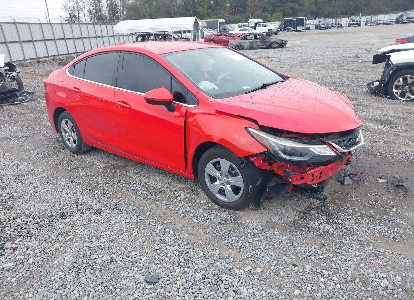 2018 Chevrolet Cruze LT AUTO (VIN 1G1BE5SM7J7166427) main photo