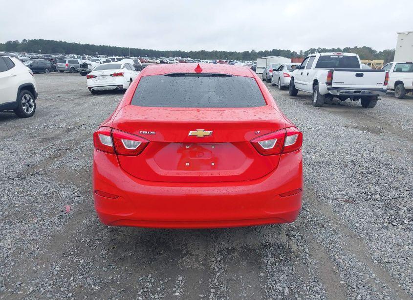 Photo 16 of 2018 Chevrolet Cruze LT AUTO (VIN 1G1BE5SM7J7166427)