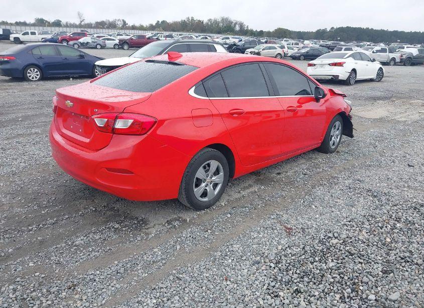 Photo 4 of 2018 Chevrolet Cruze LT AUTO (VIN 1G1BE5SM7J7166427)