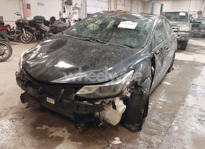 Photo 6 of 2018 Chevrolet Cruze LT AUTO (VIN 1G1BE5SM7J7167724)