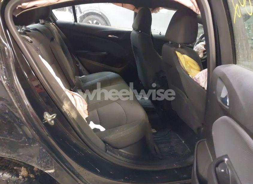 Photo 8 of 2018 Chevrolet Cruze LT AUTO (VIN 1G1BE5SM7J7167724)