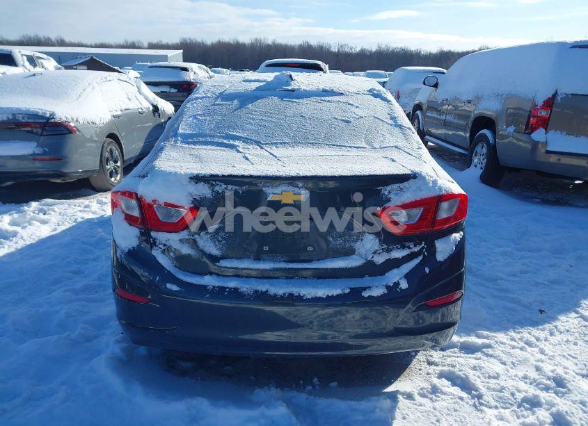 Photo 16 of 2018 Chevrolet Cruze LT AUTO (VIN 1G1BE5SM7J7186287)