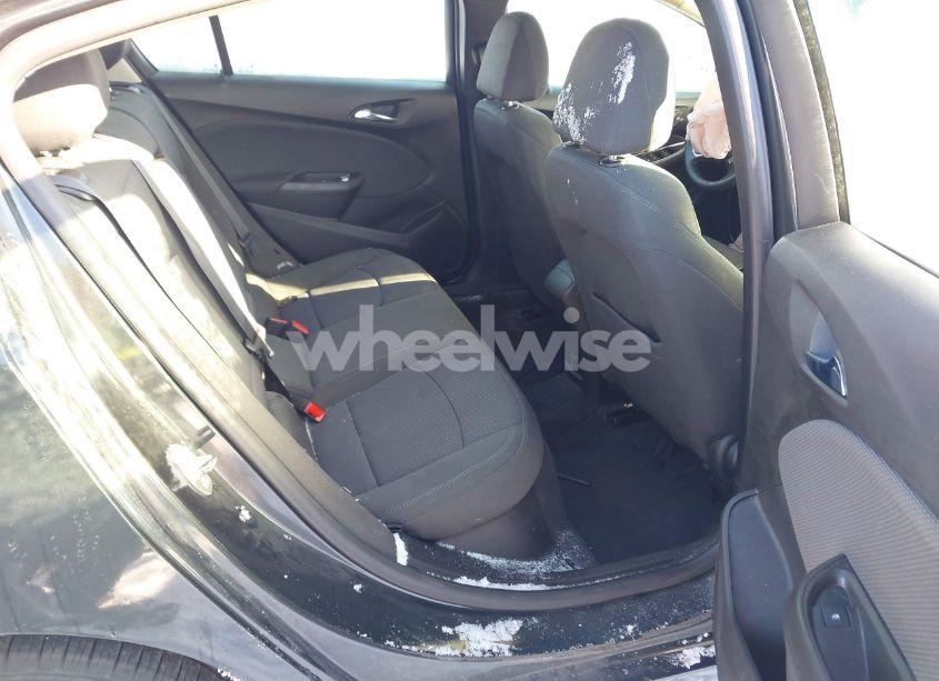 Photo 8 of 2018 Chevrolet Cruze LT AUTO (VIN 1G1BE5SM7J7186287)