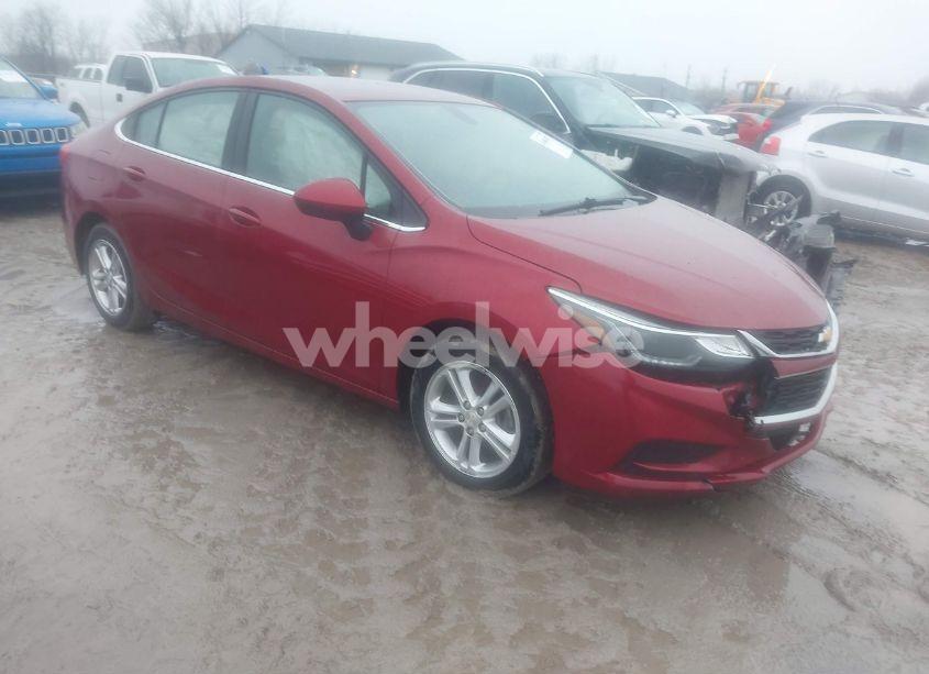 2018 Chevrolet Cruze LT AUTO (VIN 1G1BE5SM7J7216436) main photo