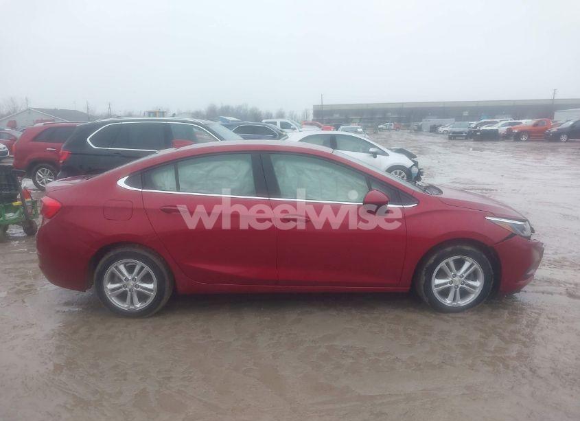 Photo 13 of 2018 Chevrolet Cruze LT AUTO (VIN 1G1BE5SM7J7216436)