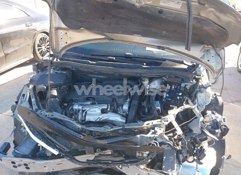 Photo 10 of 2018 Chevrolet Cruze LT AUTO (VIN 1G1BE5SM7J7238016)