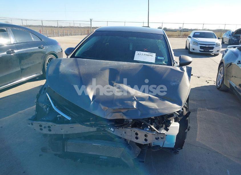 Photo 6 of 2018 Chevrolet Cruze LT AUTO (VIN 1G1BE5SM7J7238016)