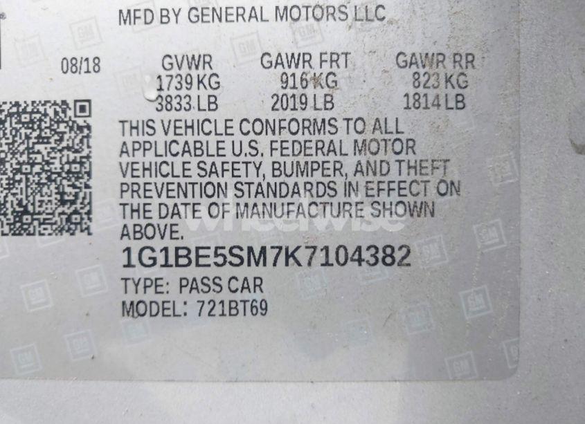 Photo 9 of 2019 Chevrolet Cruze LT (VIN 1G1BE5SM7K7104382)