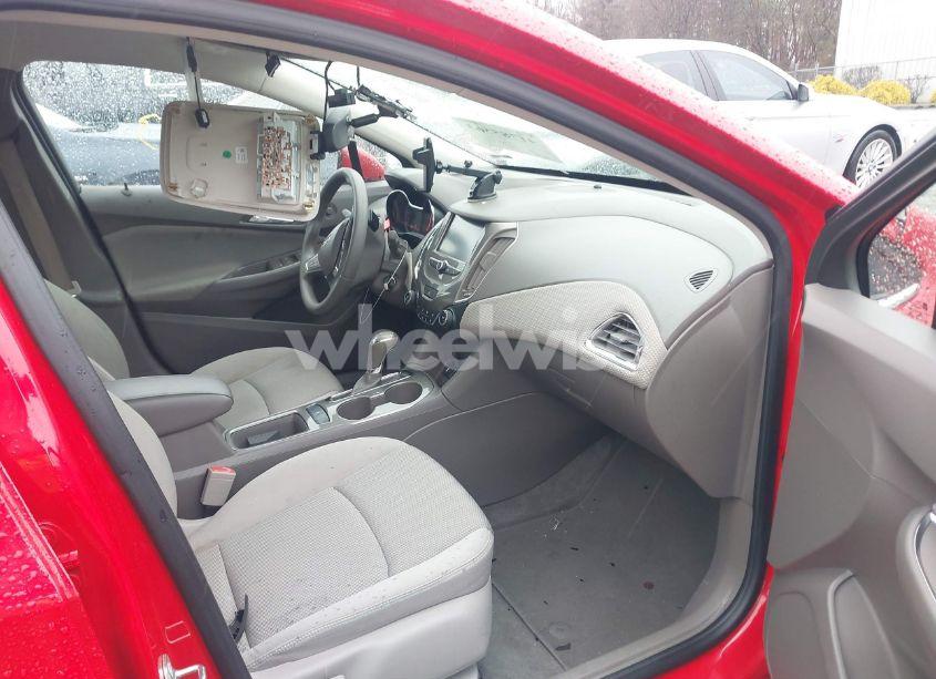 Photo 5 of 2016 Chevrolet Cruze LT (VIN 1G1BE5SM8G7244657)