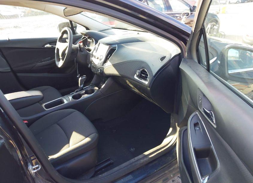 Photo 5 of 2016 Chevrolet Cruze LT AUTO (VIN 1G1BE5SM8G7252063)