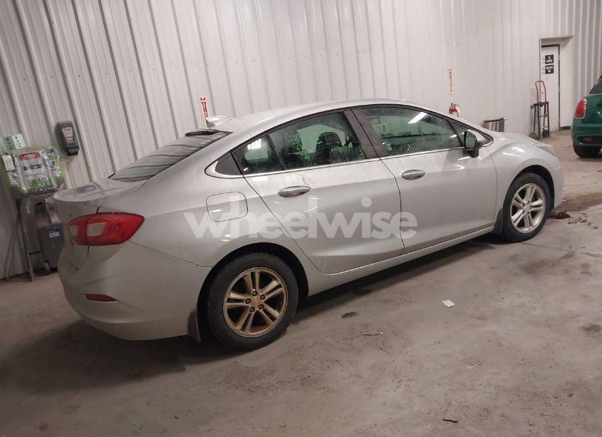 Photo 4 of 2016 Chevrolet Cruze LT AUTO (VIN 1G1BE5SM8G7277318)