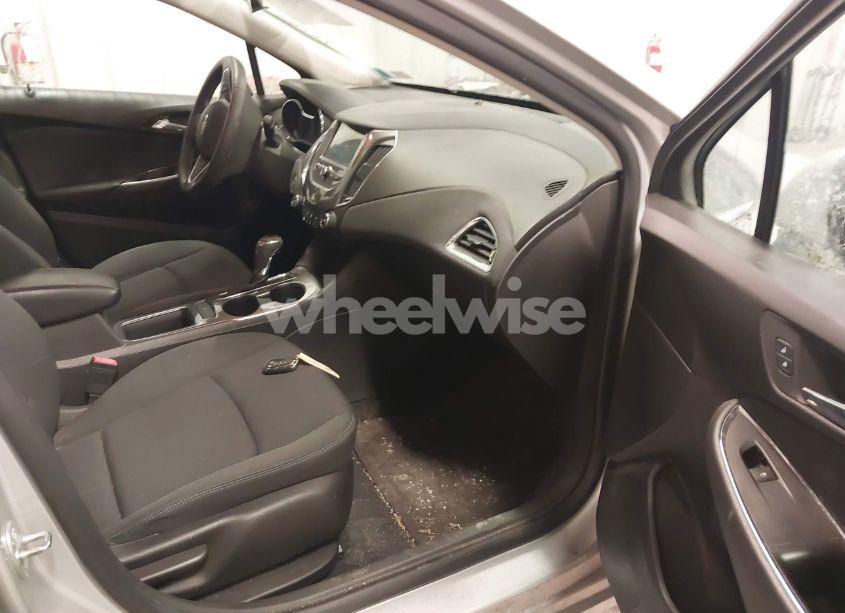 Photo 5 of 2016 Chevrolet Cruze LT AUTO (VIN 1G1BE5SM8G7277318)