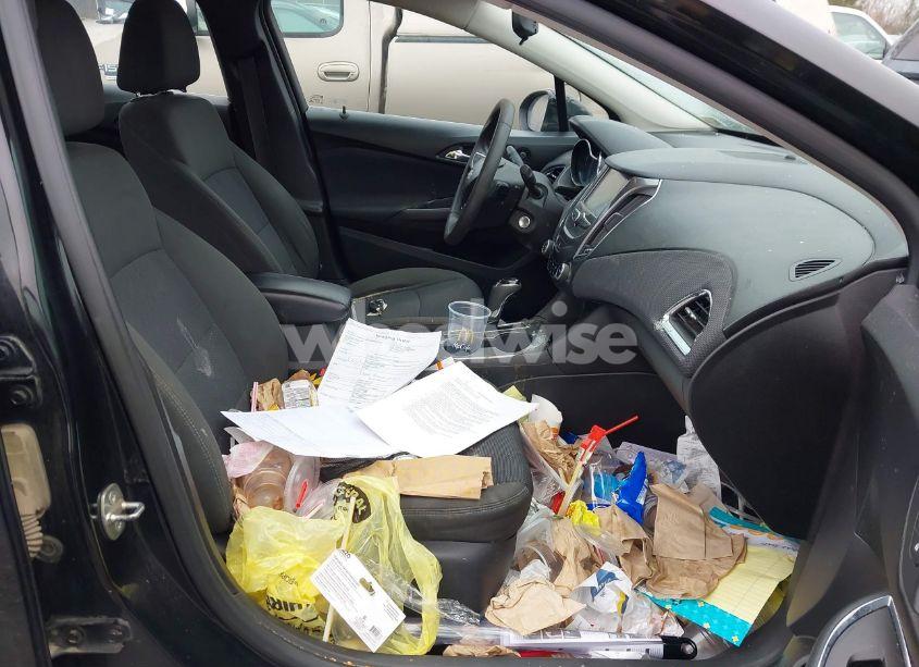Photo 5 of 2016 Chevrolet Cruze LT AUTO (VIN 1G1BE5SM8G7288979)