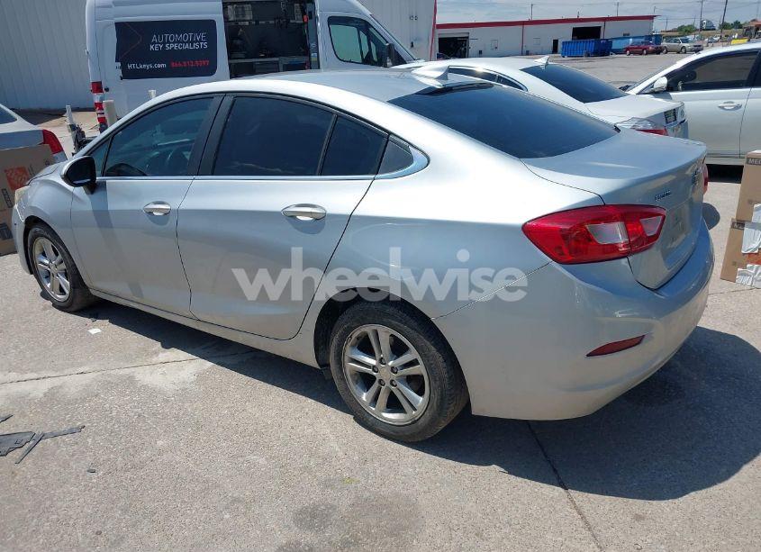 Photo 3 of 2016 Chevrolet Cruze LT AUTO (VIN 1G1BE5SM8G7295110)