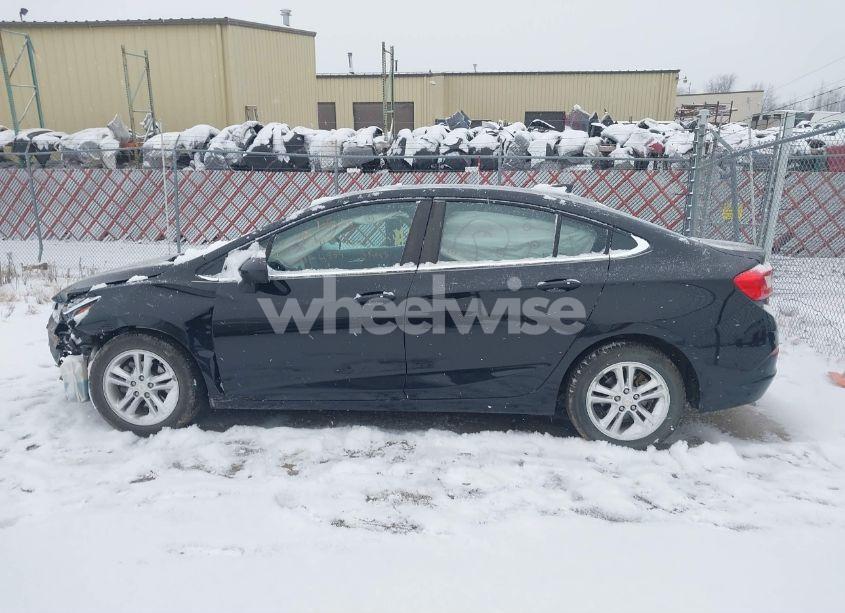 Photo 14 of 2016 Chevrolet Cruze LT AUTO (VIN 1G1BE5SM8G7304954)