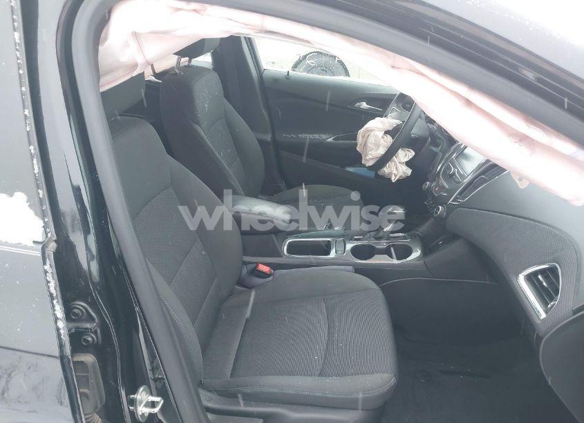 Photo 5 of 2016 Chevrolet Cruze LT AUTO (VIN 1G1BE5SM8G7304954)